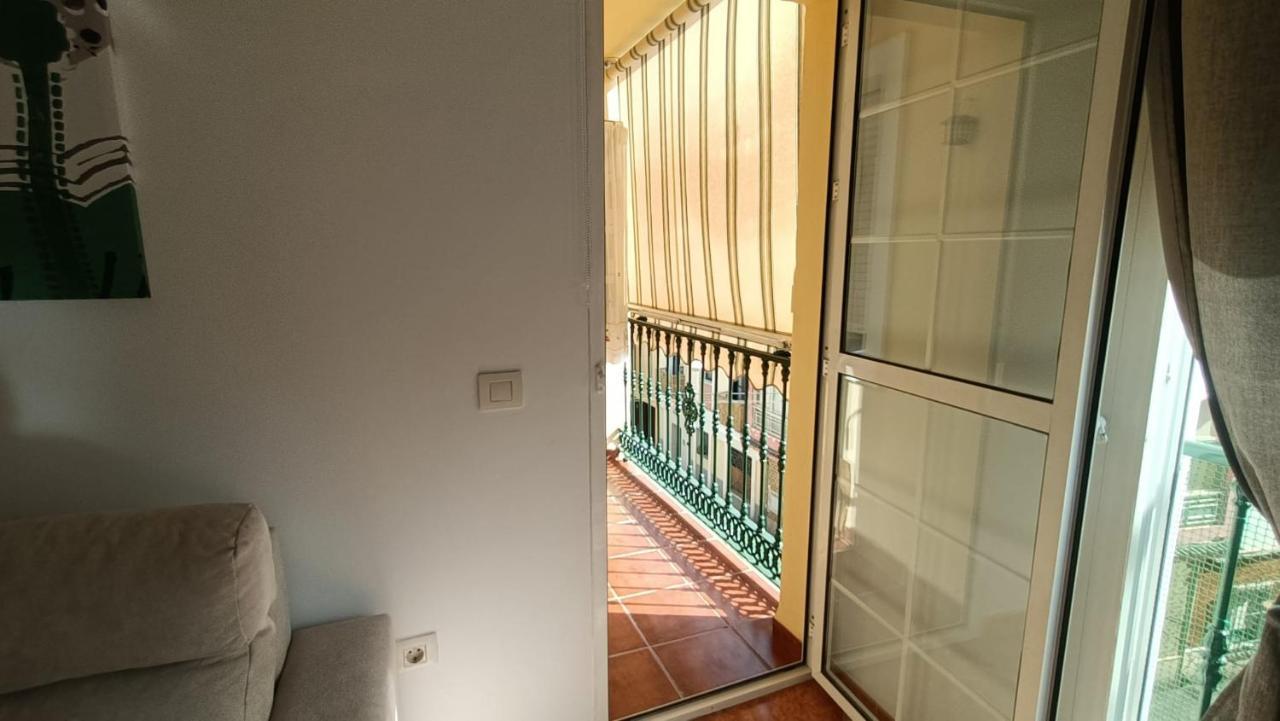 Apto Ana. Malaga Centro エクステリア 写真