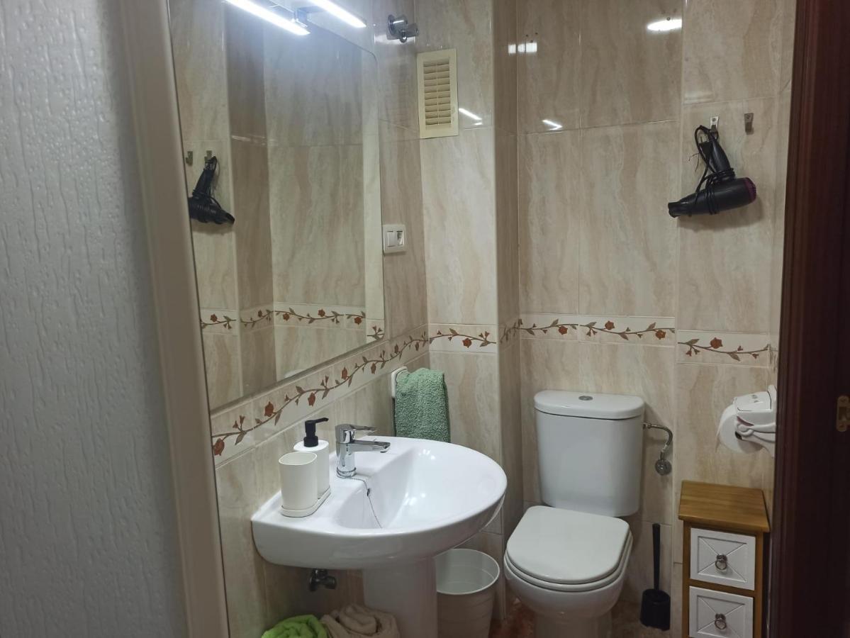Apto Ana. Malaga Centro エクステリア 写真
