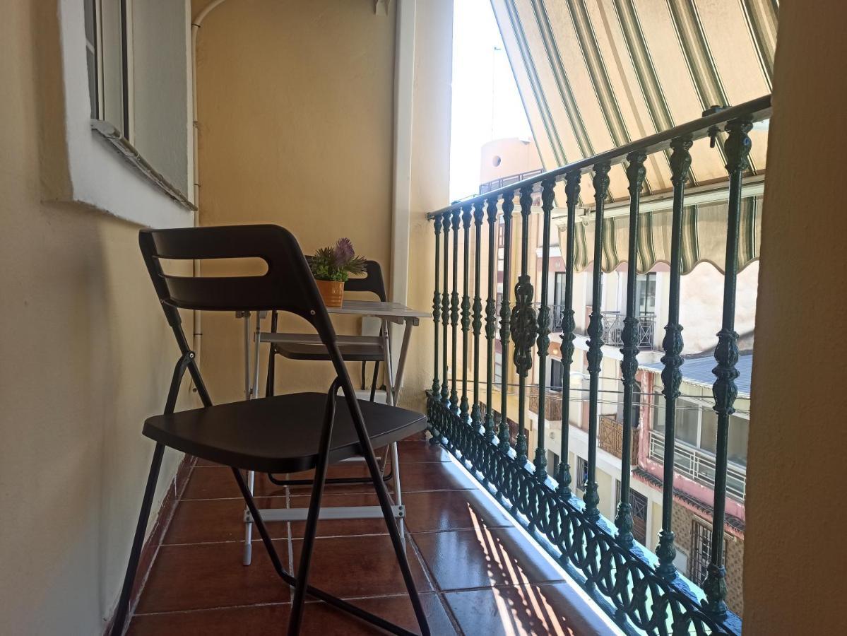 Apto Ana. Malaga Centro エクステリア 写真
